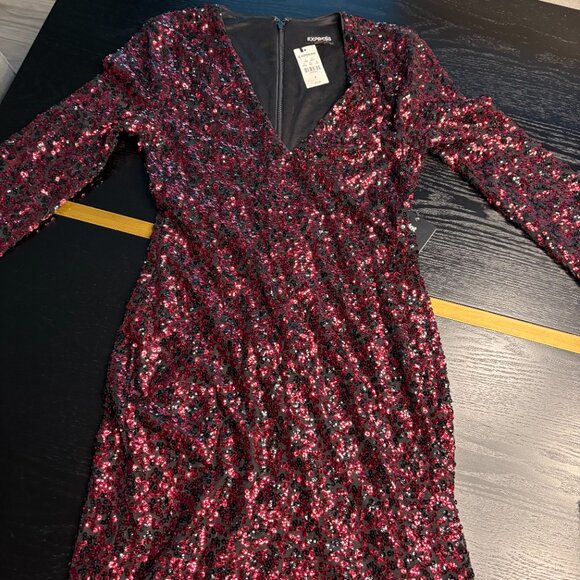 Express Bodycon Sequin Dress Fully Lined Red/Black Size 2 NWT - Picture 6 of 8